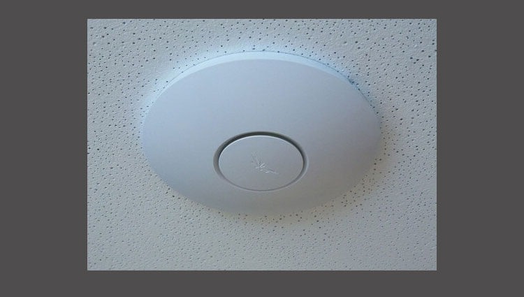 Install, connect and configure a UNIFI access point in Debian and Windows