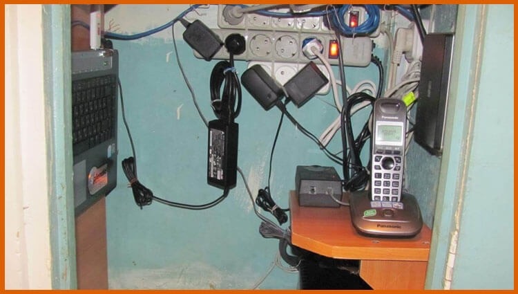 Home Mini-Serverraum im Schrank, Asterisk auf dem Heimserver
